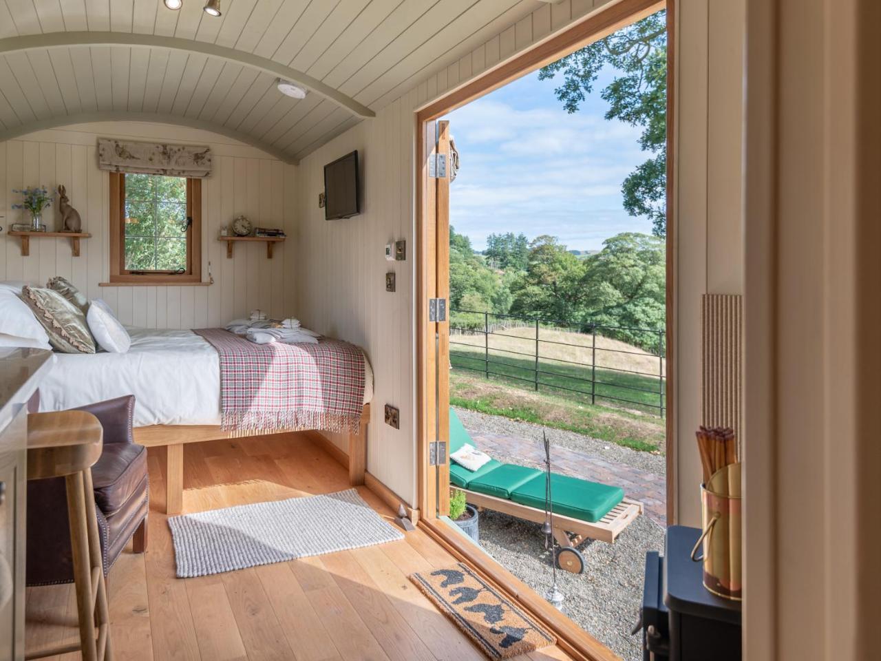 Padarn's Hut, Llandrindod Wells Villa Llanbadarn Fynydd Bagian luar foto